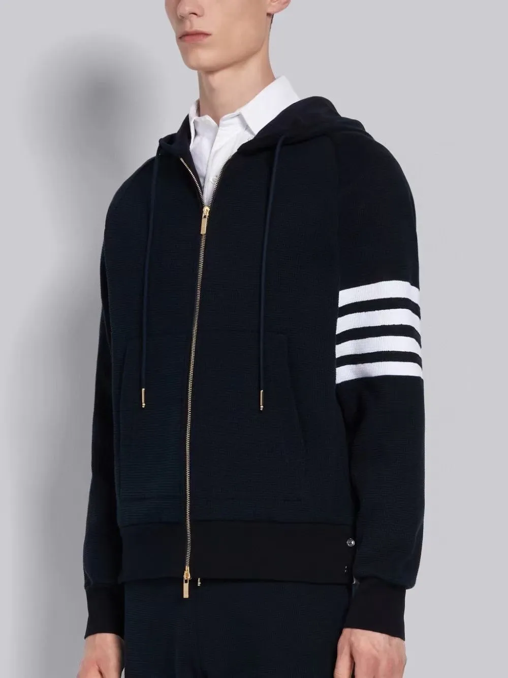 ：113（TB ） THOM BROWNE TBNew Arrival 420 OS Factory Same Style Size Authentic TB + + ：Light Gray/Dark Gray/Navy Blue/Black Size：1/2/3/4/5